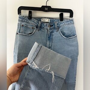 Abercrombie & Fitch Classic Blue Jeans